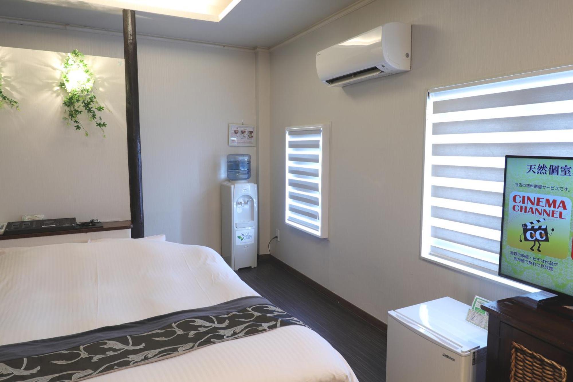 天然個室温泉 HOTEL Lafonteine 諏訪 诹访市 外观 照片
